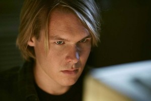 gal-land-assange-underground-620x414