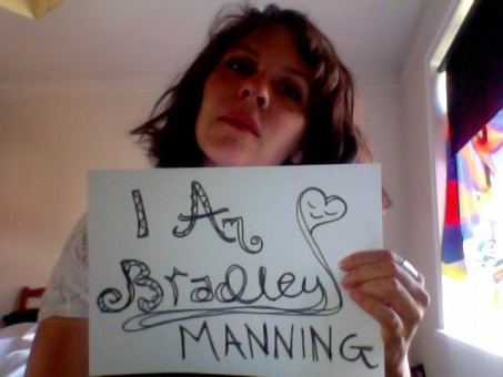 Birgitta Jónsdóttir, member of the Icelandic parliament, will travel to the USA in protest of Bradley Manning's 1,000th day in prison without trial.
